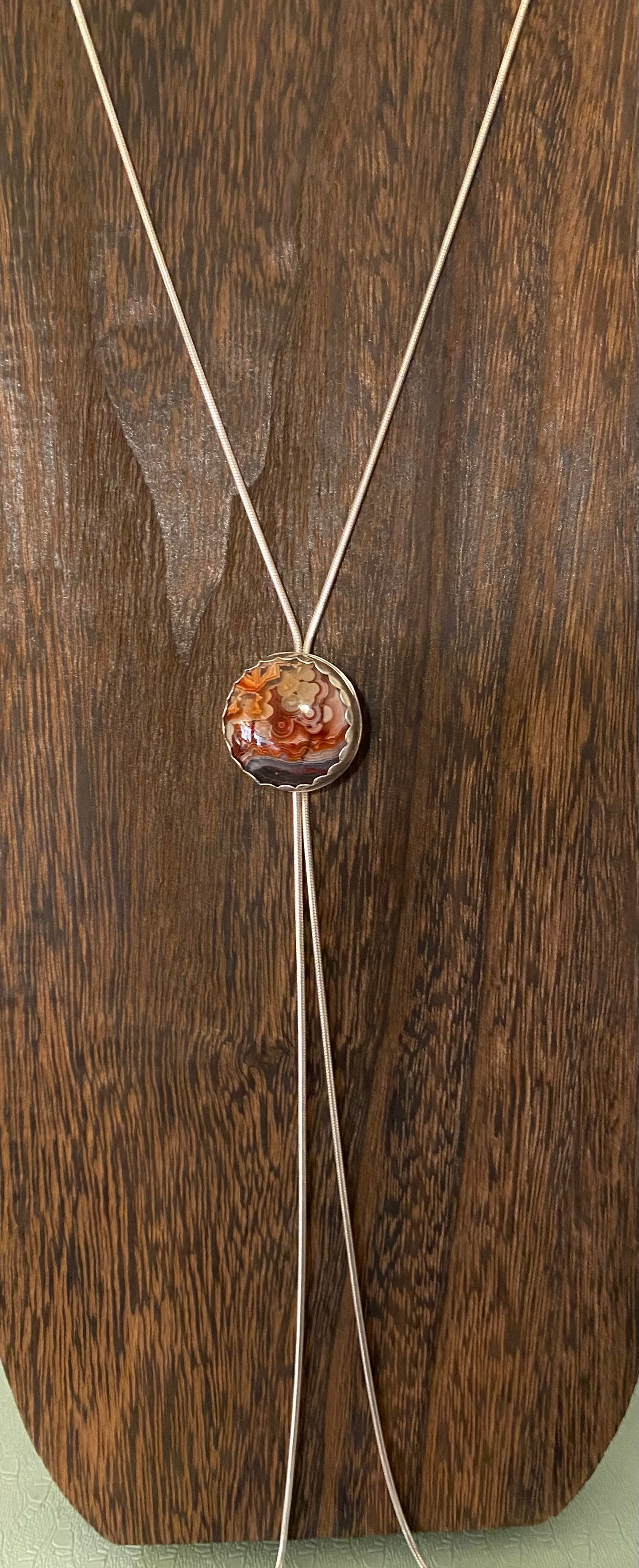Femme bolo tie